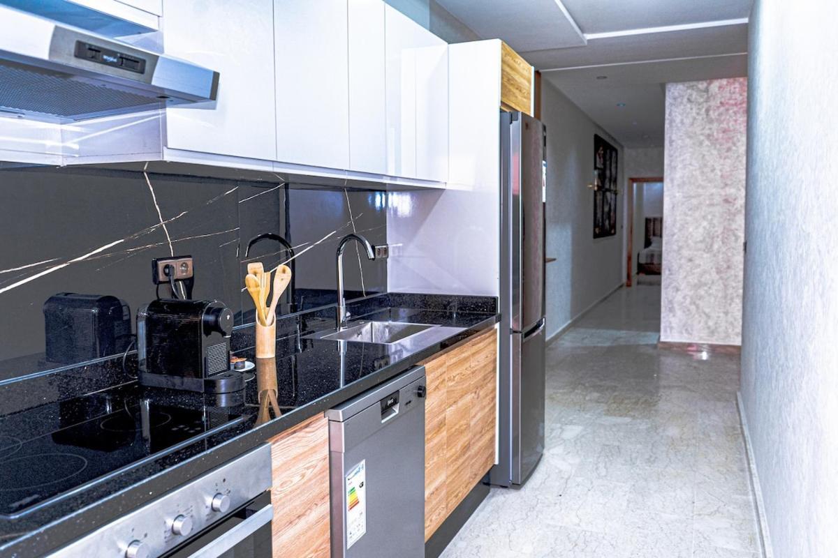 Luxurious Apartment *
